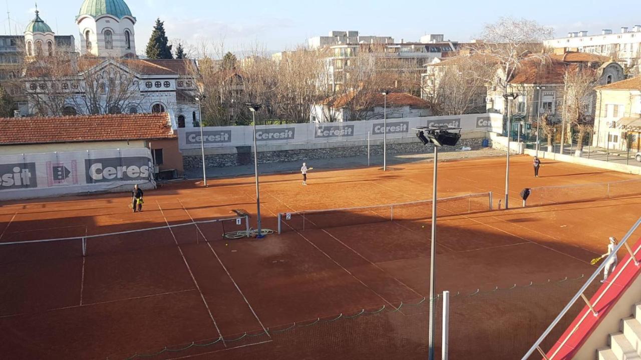 Stai Za Gosti Pri Zori I Itzo Hotel Nova Zagora Exterior photo